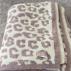 Barefoot Dreams blanket
